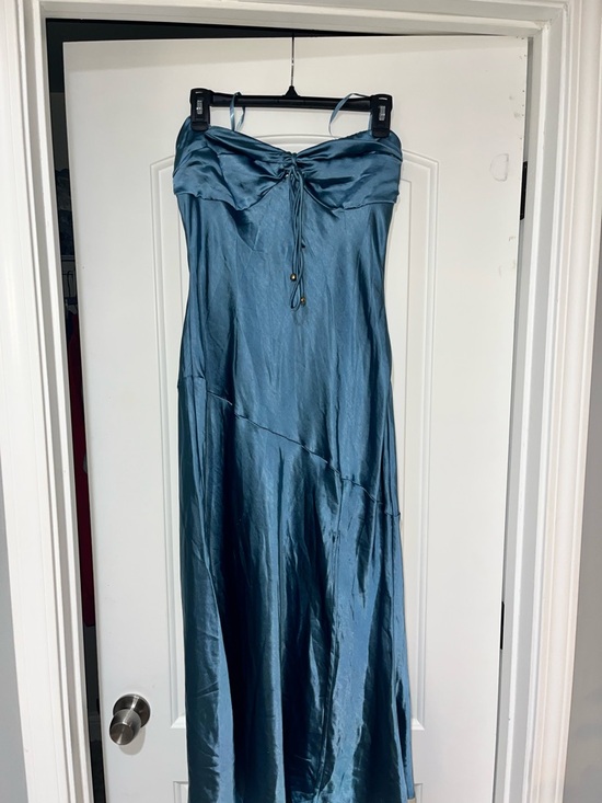 Selfie Leslie Dresses & Skirts - Selfie Leslie Satin Teal Slip Dress
